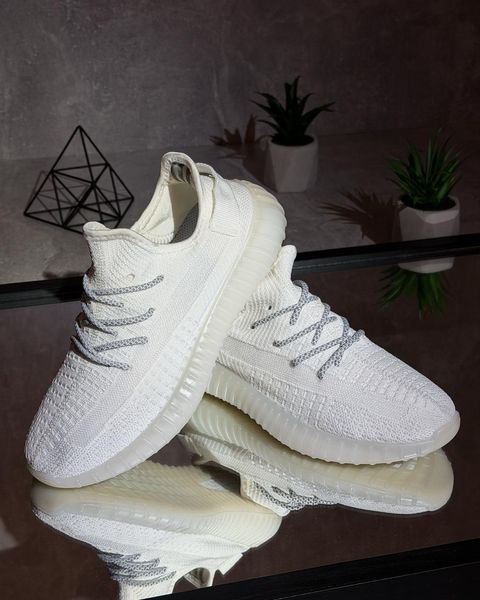 Білі Yeezy Boost 350 5900-1645780 фото