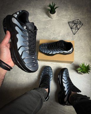 Чорно-блакитні кросівки в стилі Nike Tn &mdash; чоловіче взуття INTERSTEP