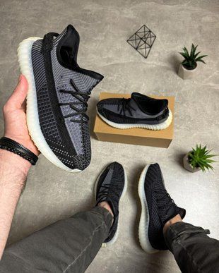 Чорні Yeezy Boost 350 5883-1605248 фото